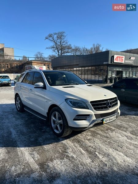 Mercedes-Benz M-Class 2012