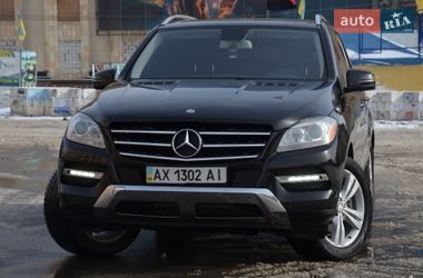 Внедорожник / Кроссовер Mercedes-Benz M-Class 2012 в Павлограде