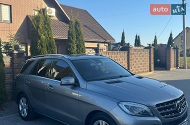 Позашляховик / Кросовер Mercedes-Benz M-Class 2013 в Луцьку