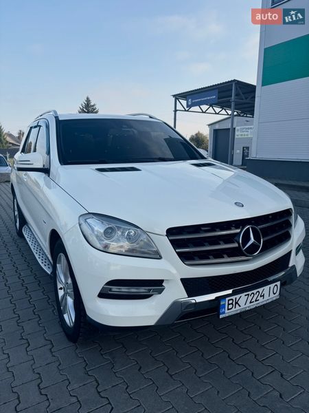 Mercedes-Benz M-Class 2012