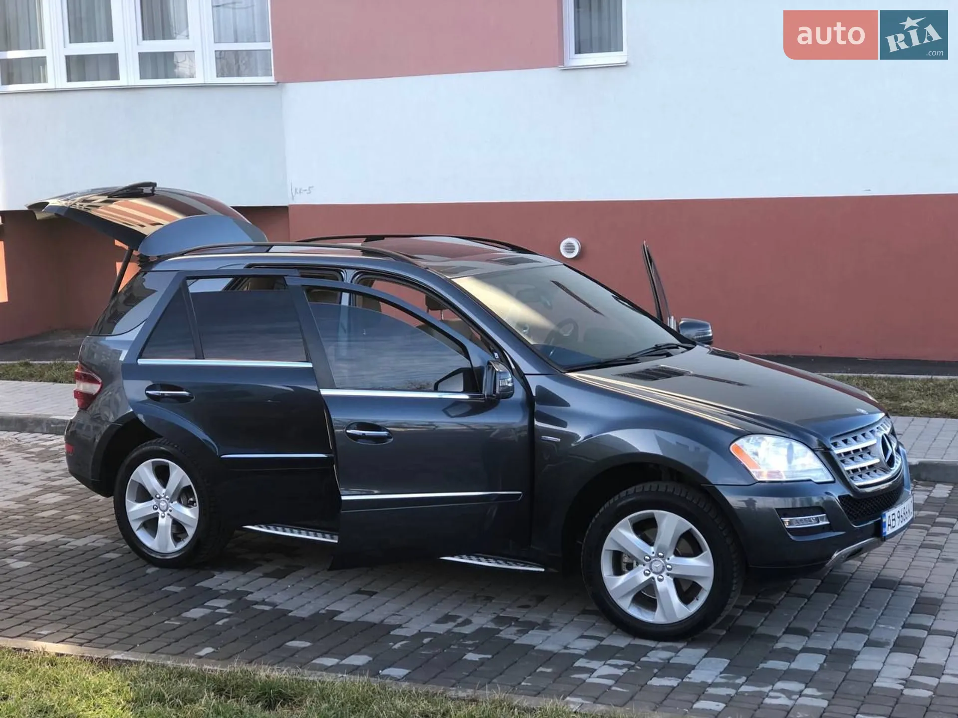 2011 Mercedes-Benz M-klasse - мініатюра 28