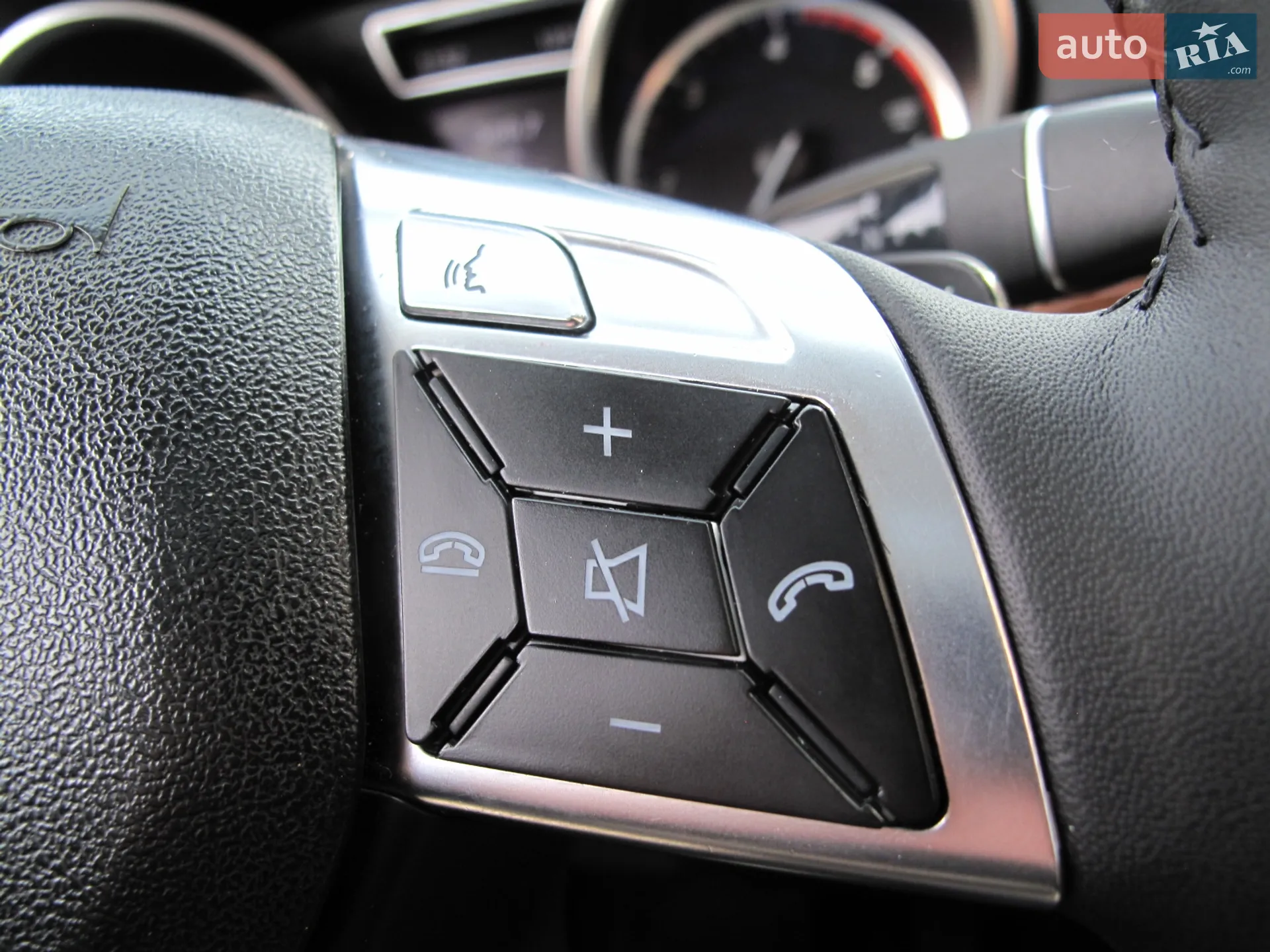 2011 Mercedes-Benz M-klasse - мініатюра 71