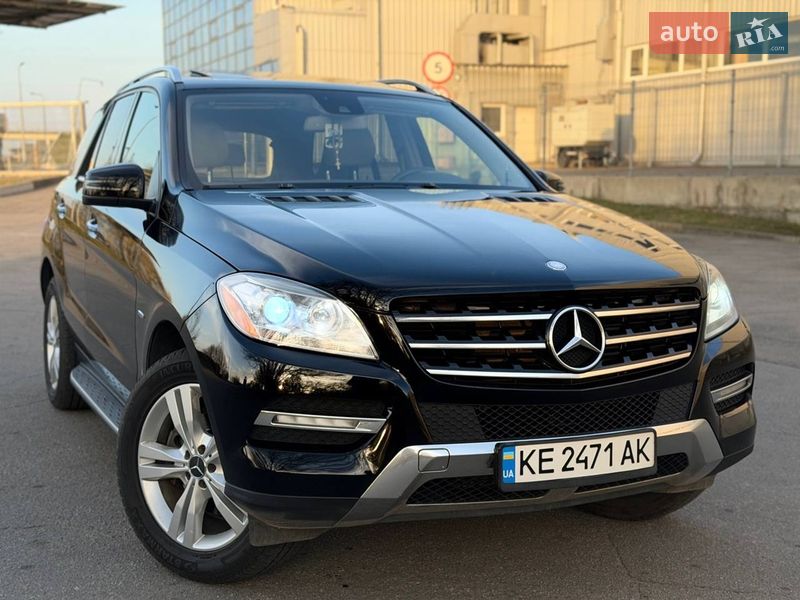 Mercedes-Benz M-Class 2012 Mercedes-Benz M-Class 2012