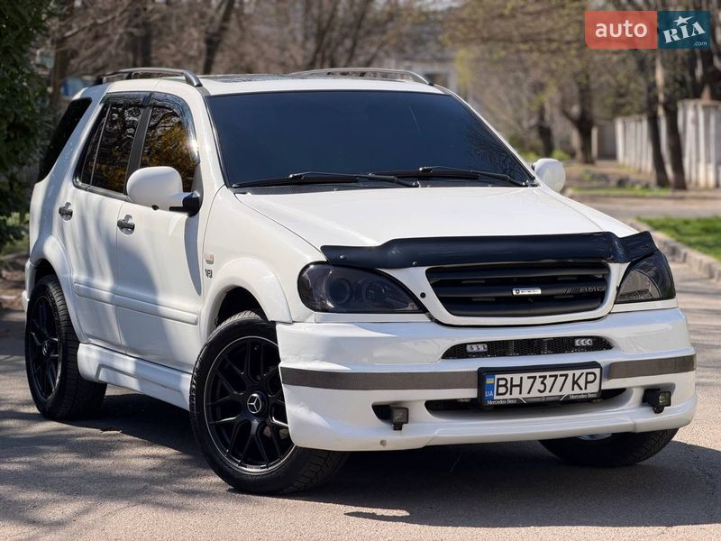 Mercedes-Benz M-Class 1999 Mercedes-Benz M-Class 1999