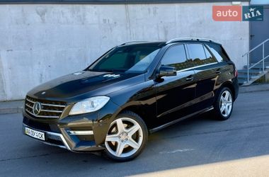 Внедорожник / Кроссовер Mercedes-Benz M-Class 2011 в Киеве