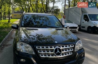 Внедорожник / Кроссовер Mercedes-Benz M-Class 2009 в Киеве