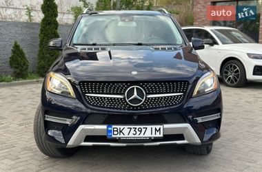 Позашляховик / Кросовер Mercedes-Benz M-Class 2014 в Рівному