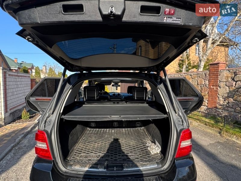 Внедорожник / Кроссовер Mercedes-Benz M-Class 2010 в Киеве