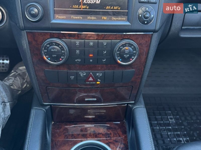 Внедорожник / Кроссовер Mercedes-Benz M-Class 2010 в Киеве