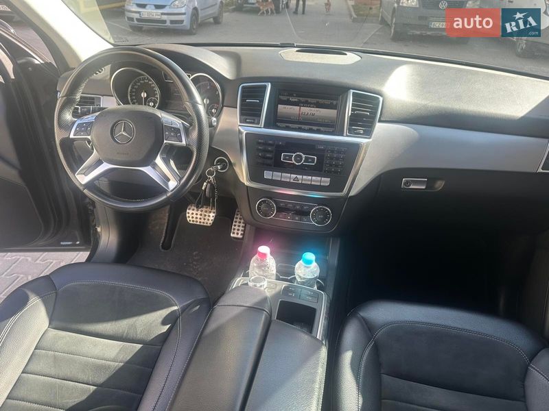 Внедорожник / Кроссовер Mercedes-Benz M-Class 2013 в Киеве