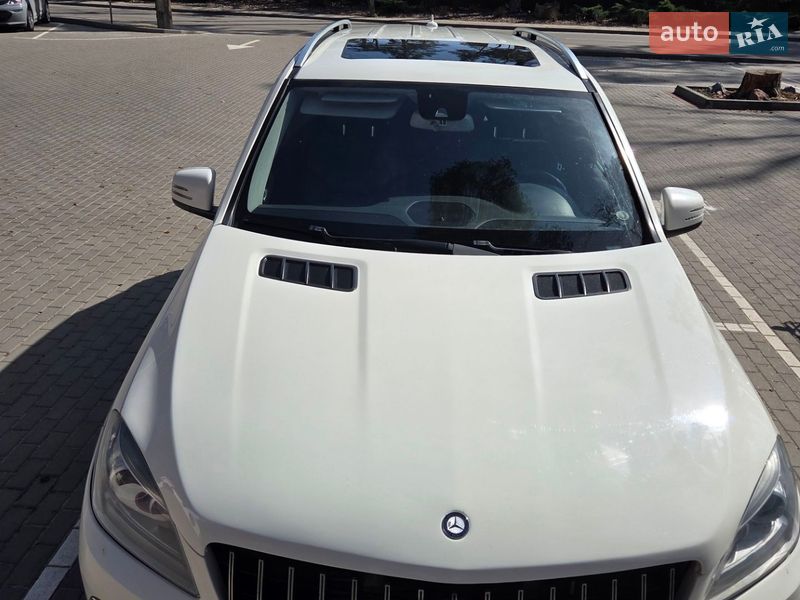 Внедорожник / Кроссовер Mercedes-Benz M-Class 2012 в Ирпене