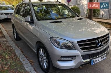 Внедорожник / Кроссовер Mercedes-Benz M-Class 2012 в Киеве