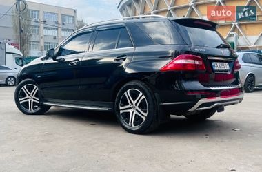 Внедорожник / Кроссовер Mercedes-Benz M-Class 2012 в Киеве