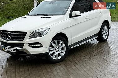 Внедорожник / Кроссовер Mercedes-Benz M-Class 2013 в Сумах
