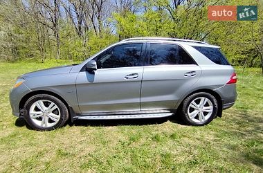 Внедорожник / Кроссовер Mercedes-Benz M-Class 2012 в Ромнах