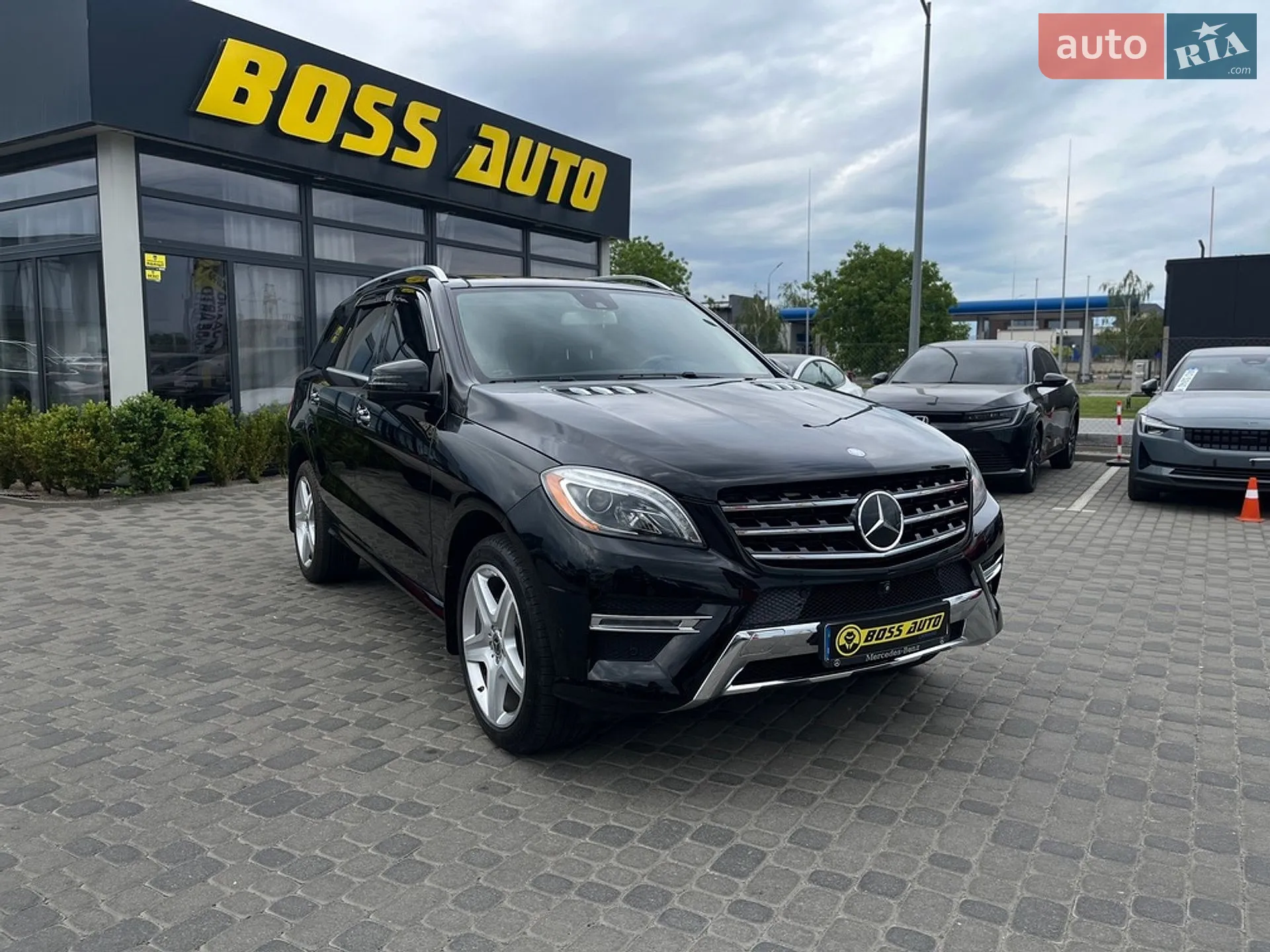 Mercedes-Benz M-Class, 2015