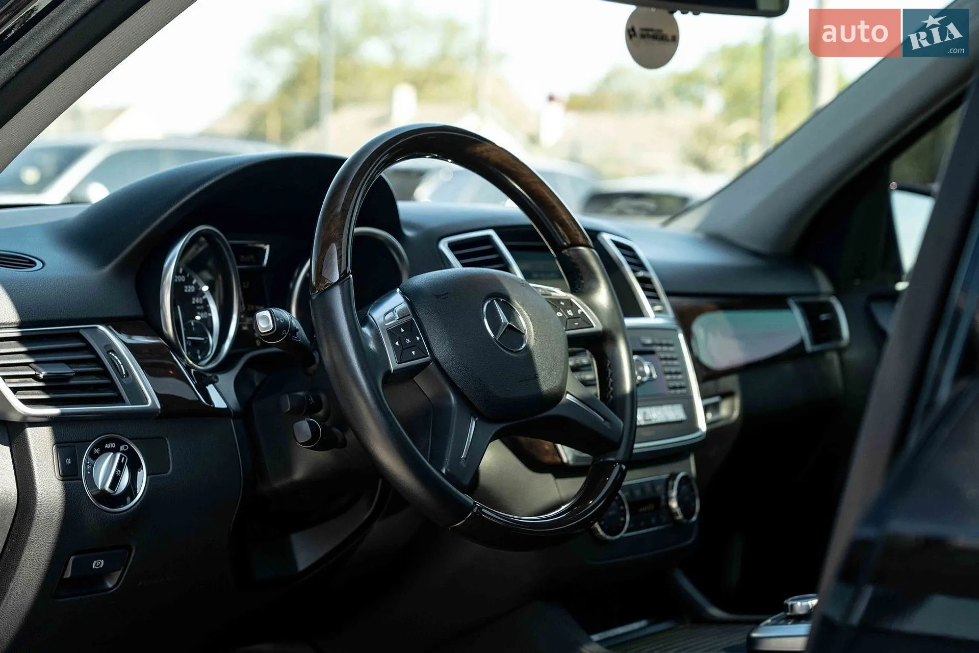 2012 Mercedes-Benz M-klasse - мініатюра 24
