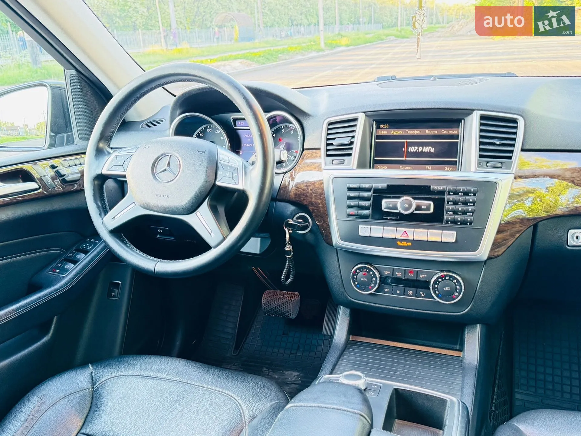 2012 Mercedes-Benz M-klasse - мініатюра 14