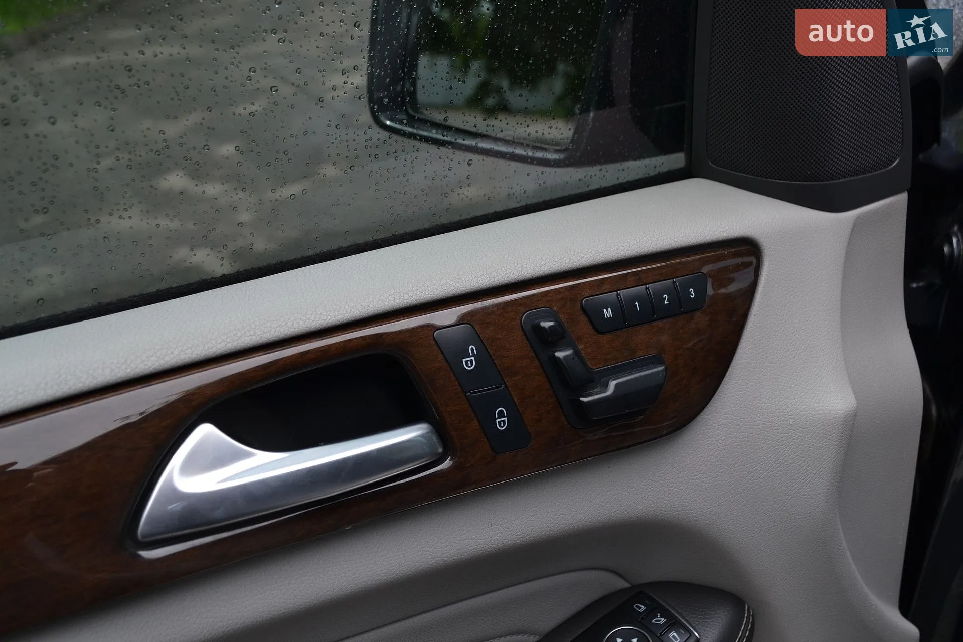 2011 Mercedes-Benz M-klasse - мініатюра 25
