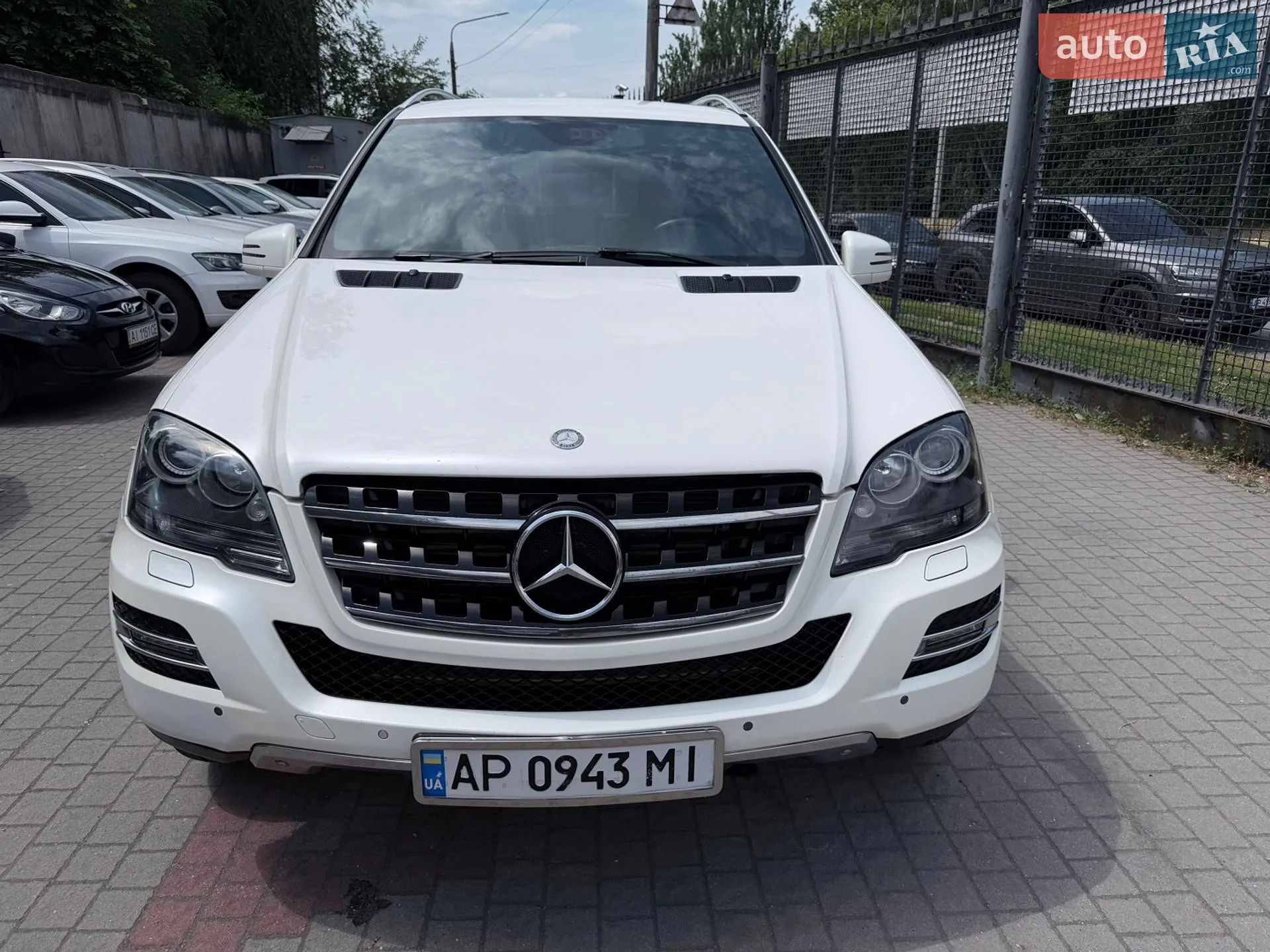 2011 Mercedes-Benz M-klasse - мініатюра 2