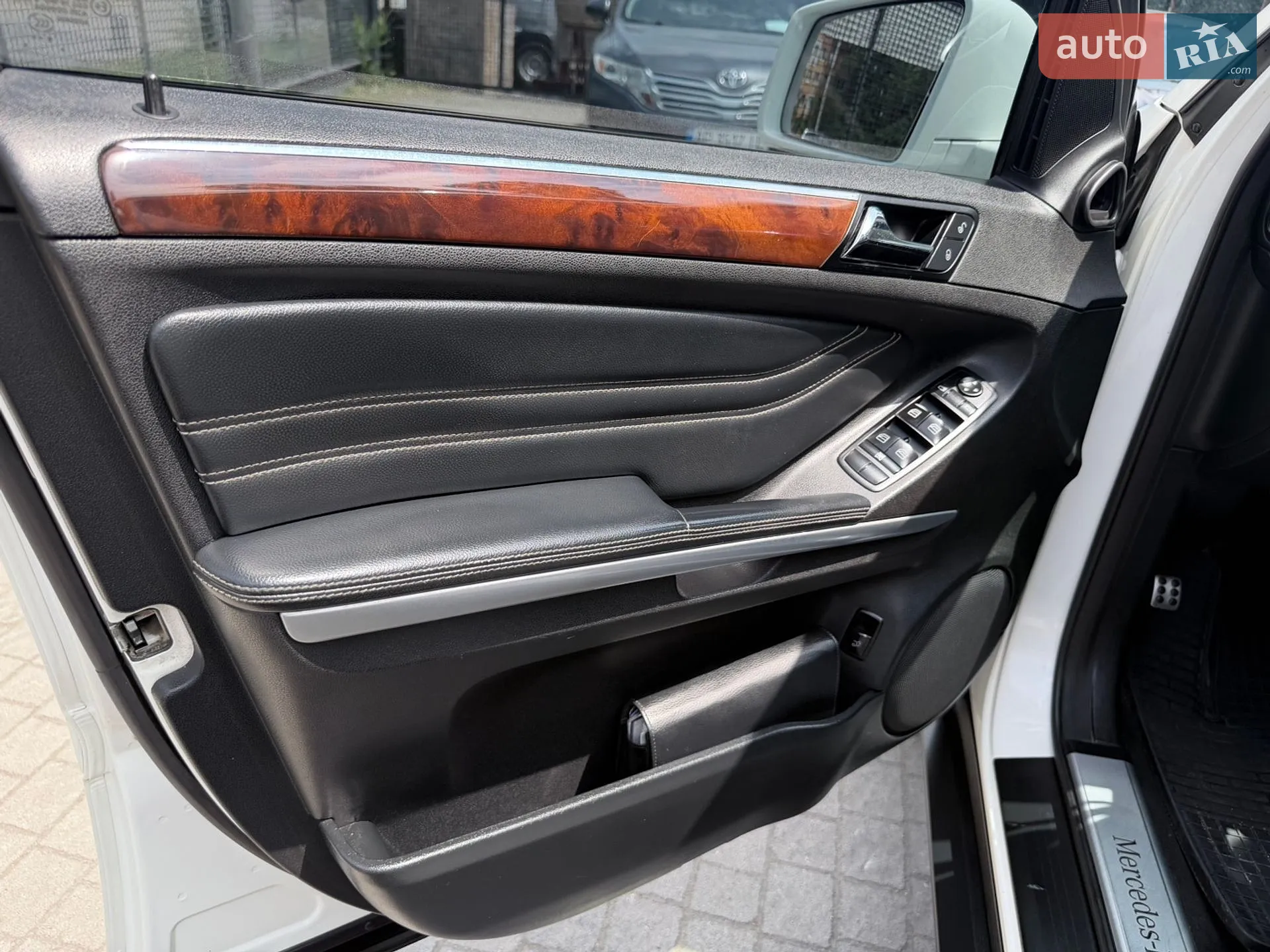 2011 Mercedes-Benz M-klasse - мініатюра 10