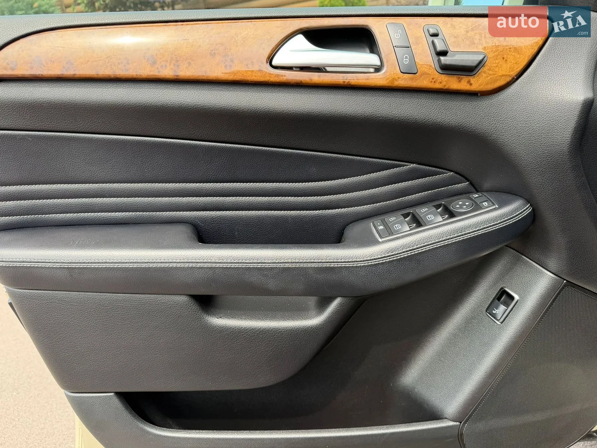 2011 Mercedes-Benz M-klasse - мініатюра 41