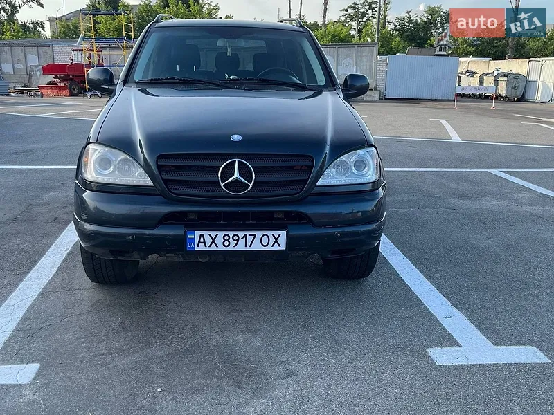 Mercedes-Benz M-Class 2001