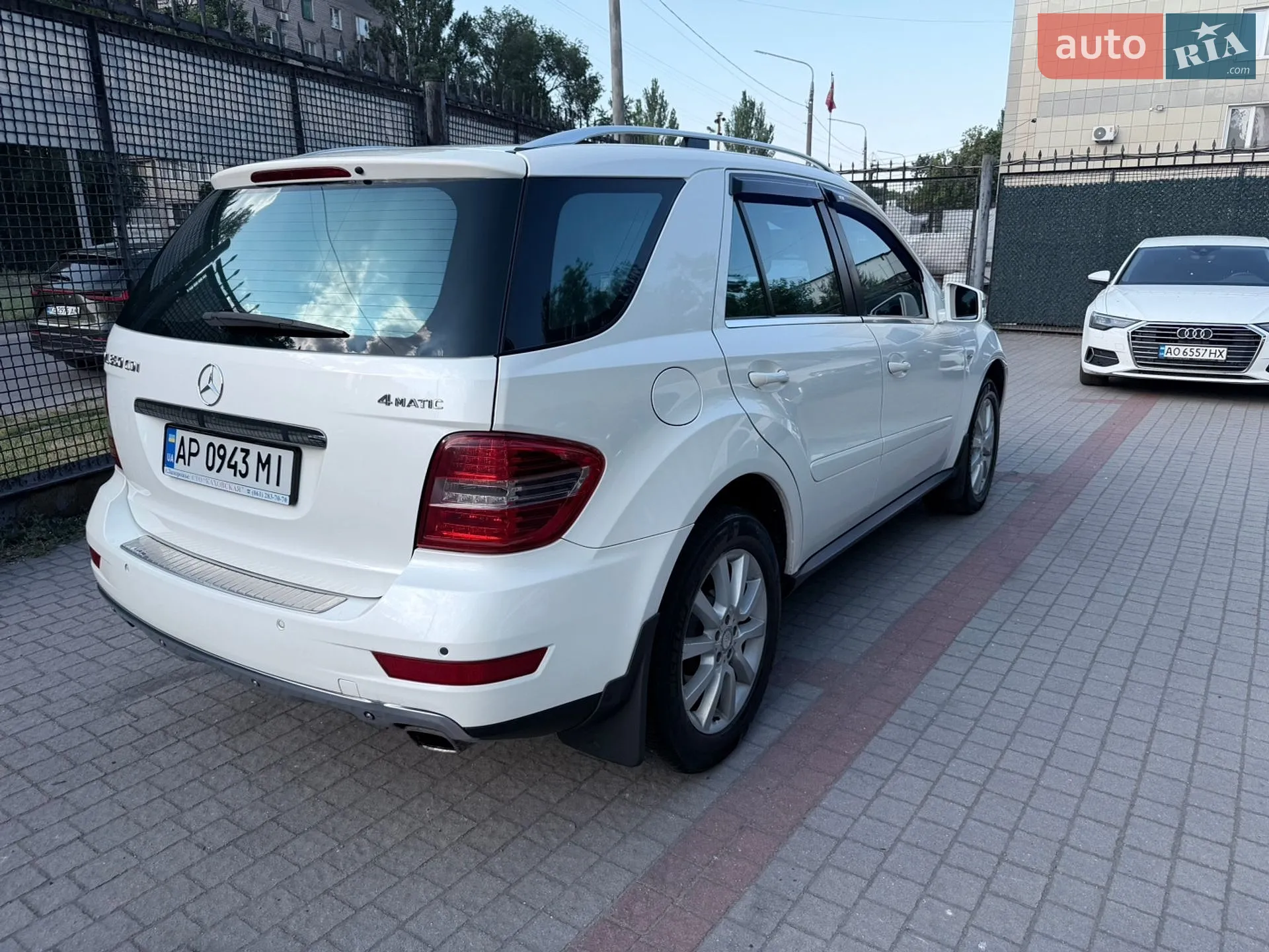 2011 Mercedes-Benz M-klasse - мініатюра 29