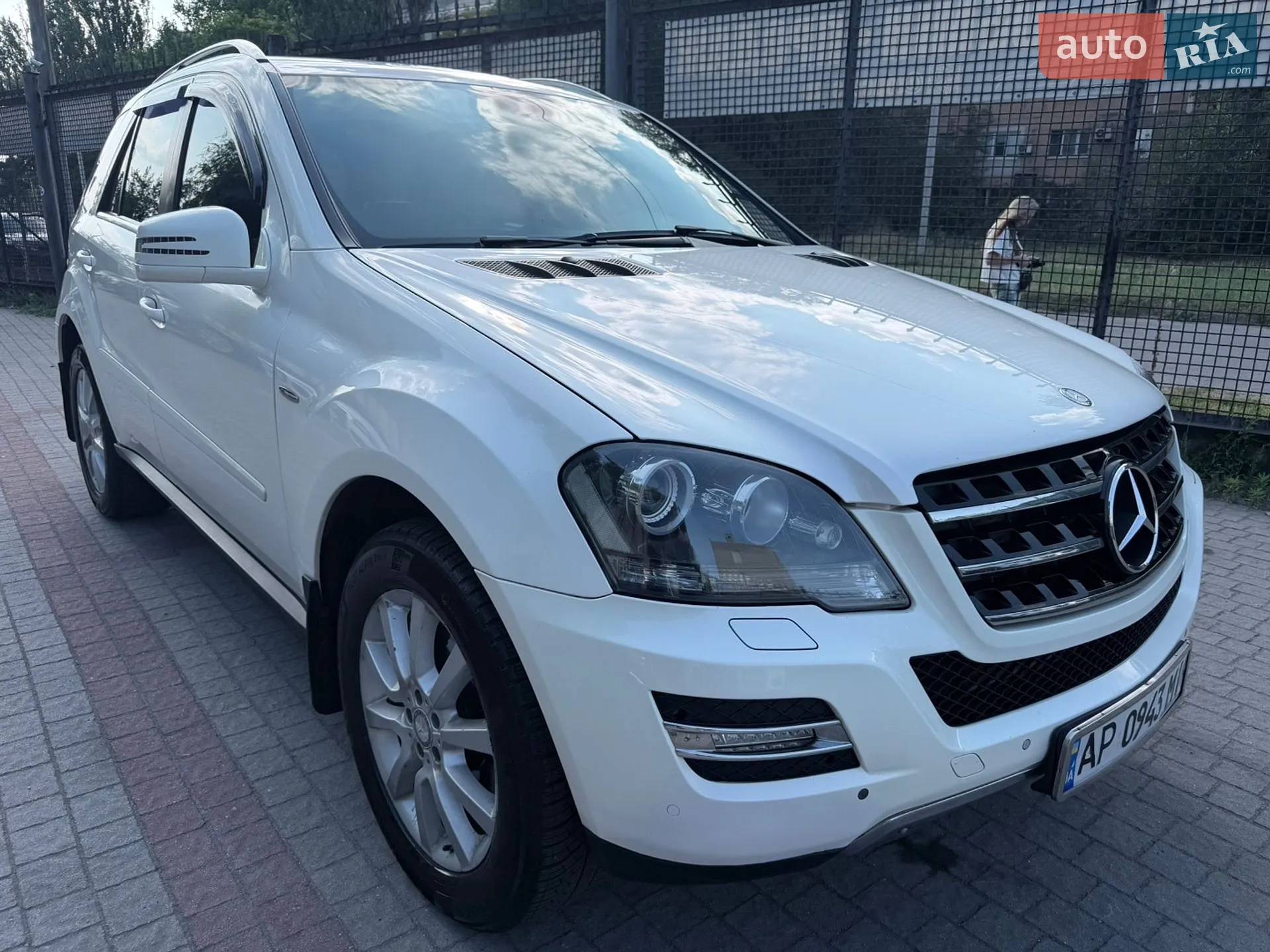 2011 Mercedes-Benz M-klasse - мініатюра 14