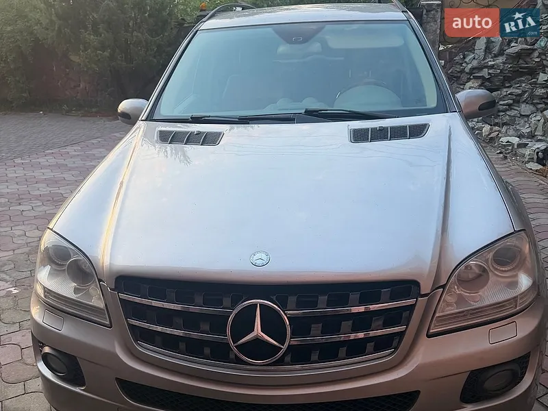 Mercedes-Benz M-Class