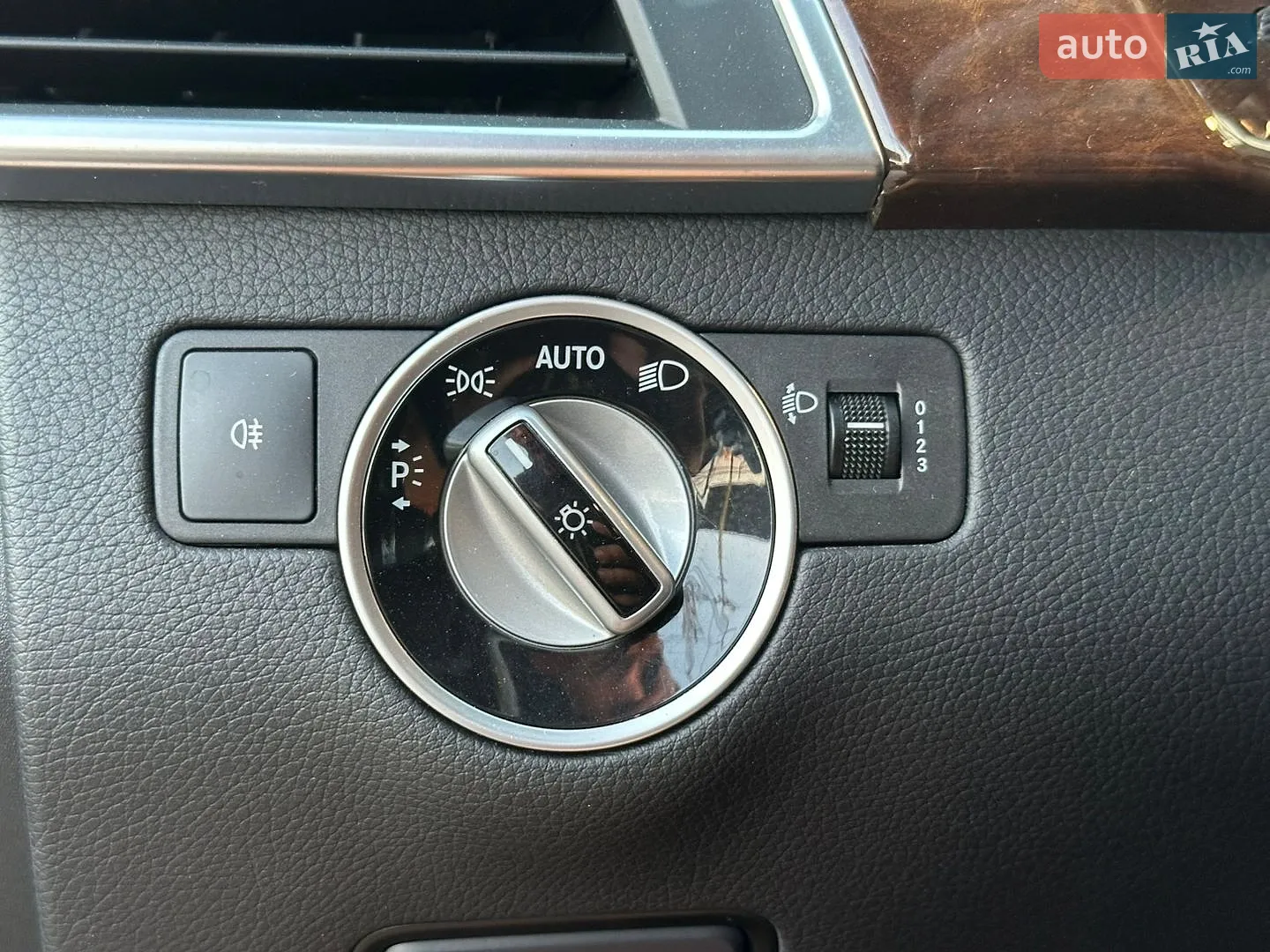 2012 Mercedes-Benz M-klasse - мініатюра 33