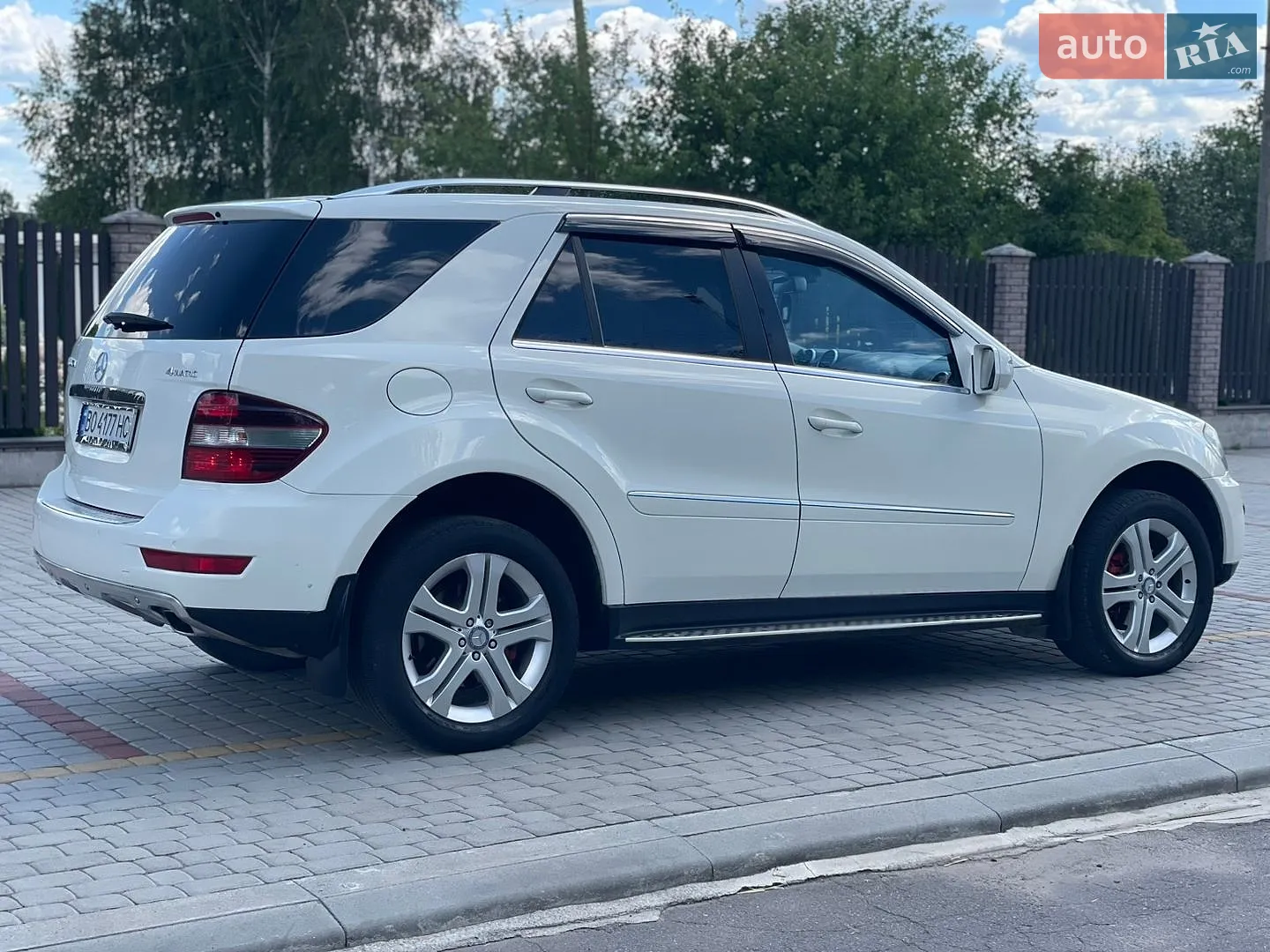 2010 Mercedes-Benz M-klasse - мініатюра 12
