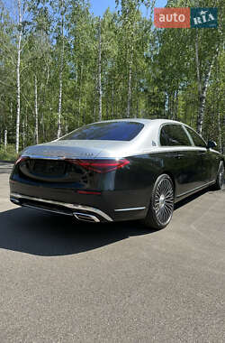 Седан Mercedes-Benz Maybach 2022 в 
