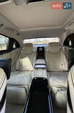 Седан Mercedes-Benz Maybach 2022 в 