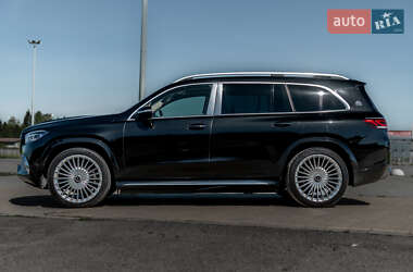 Внедорожник / Кроссовер Mercedes-Benz Maybach 2021 в 