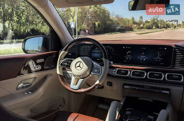 Внедорожник / Кроссовер Mercedes-Benz Maybach 2021 в 