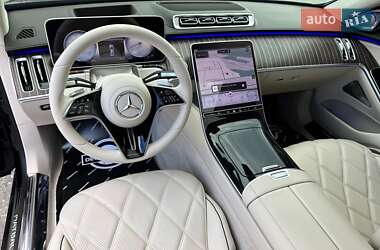 Седан Mercedes-Benz Maybach 2021 в 