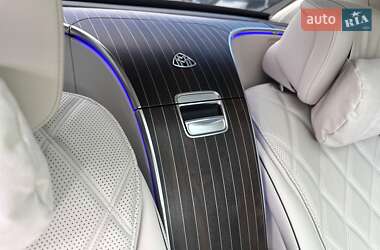Седан Mercedes-Benz Maybach 2021 в 