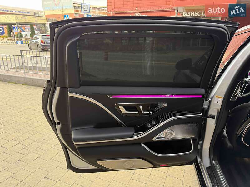 Седан Mercedes-Benz Maybach 2021 в Львові