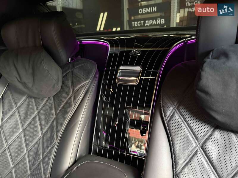 Седан Mercedes-Benz Maybach 2021 в Львові