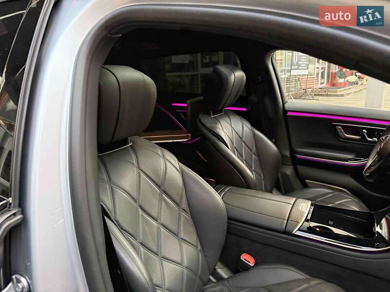 Седан Mercedes-Benz Maybach 2021 в Львові