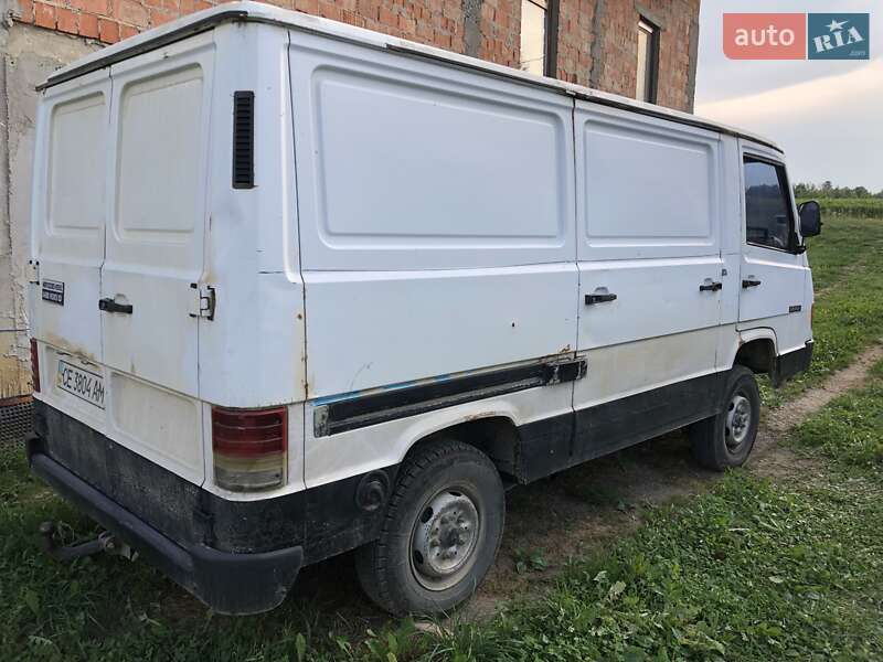 Микроавтобус Mercedes-Benz MB-Class 1993 в Черновцах