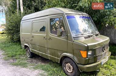 Минивэн Mercedes-Benz MB-Class 1992 в 