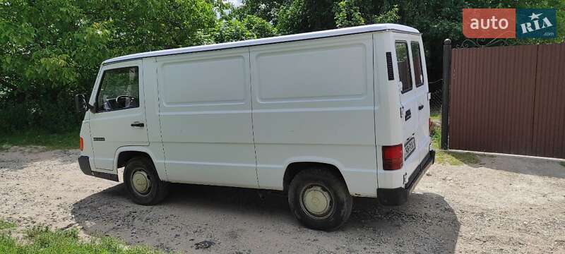 Грузовой фургон Mercedes-Benz MB-Class 1995 в Хмельницком