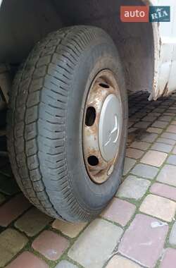 Грузовой фургон Mercedes-Benz MB-Class 1994 в 