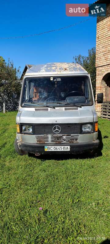 Минивэн Mercedes-Benz MB-Class 1987 в Коломые