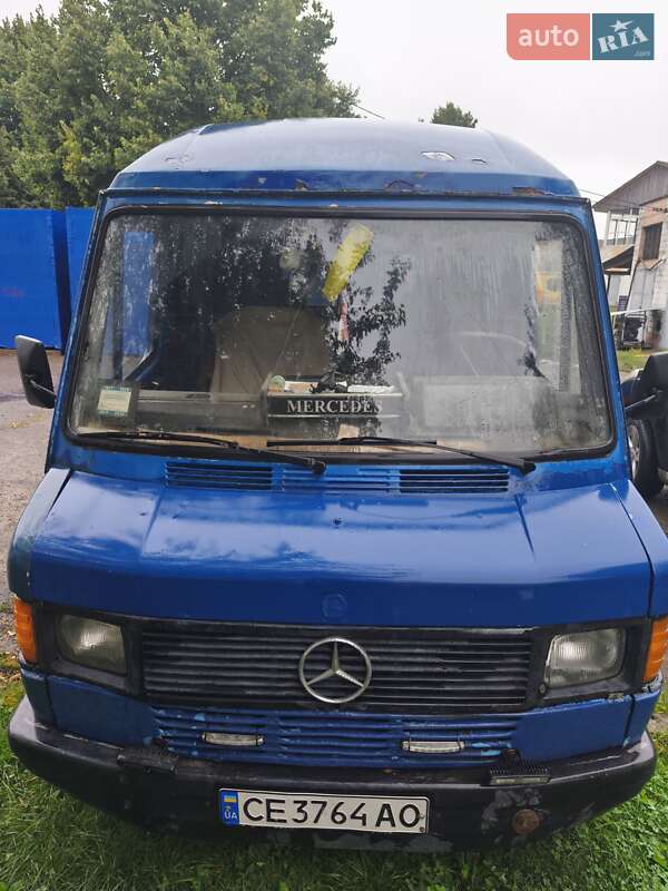 Mercedes-Benz MB-Class 1994