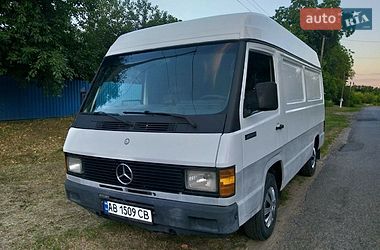 Грузовой фургон Mercedes-Benz MB-Class 1990 в Баре