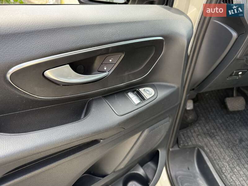 Минивэн Mercedes-Benz Metris 2015 в Львове