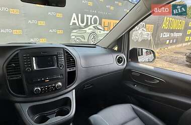 Мінівен Mercedes-Benz Metris 2015 в 